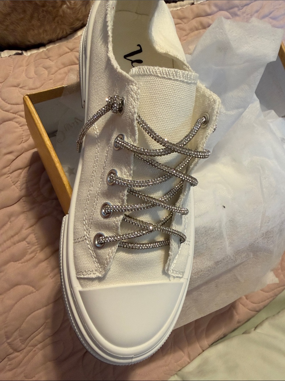 Very J White Canvas Low-Top Sneakers with Rhinestone Laces